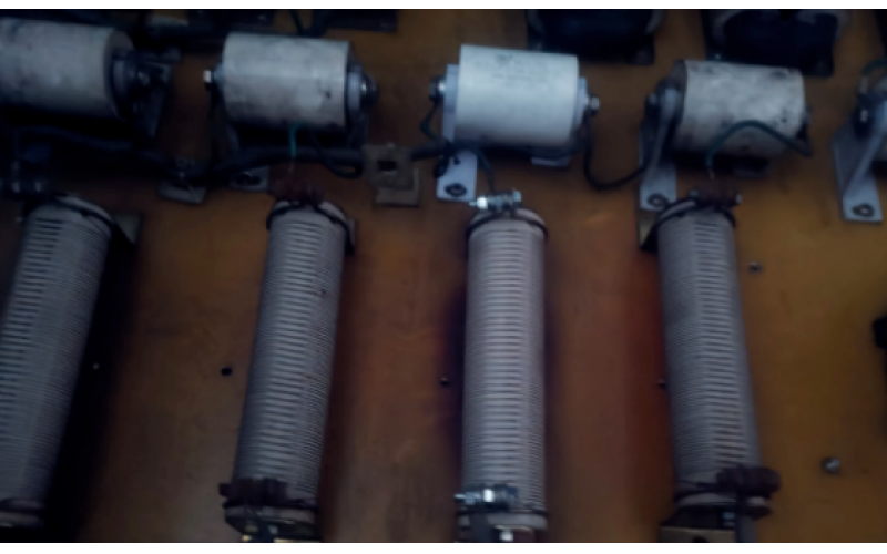 贵阳最专业体育游戏娱乐平台-电工最怕软故障，但是修好的那一刻，很骄傲！